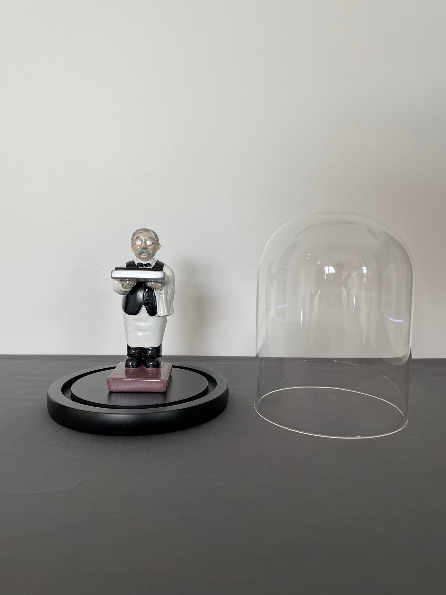 Butler Resin Watch Stand