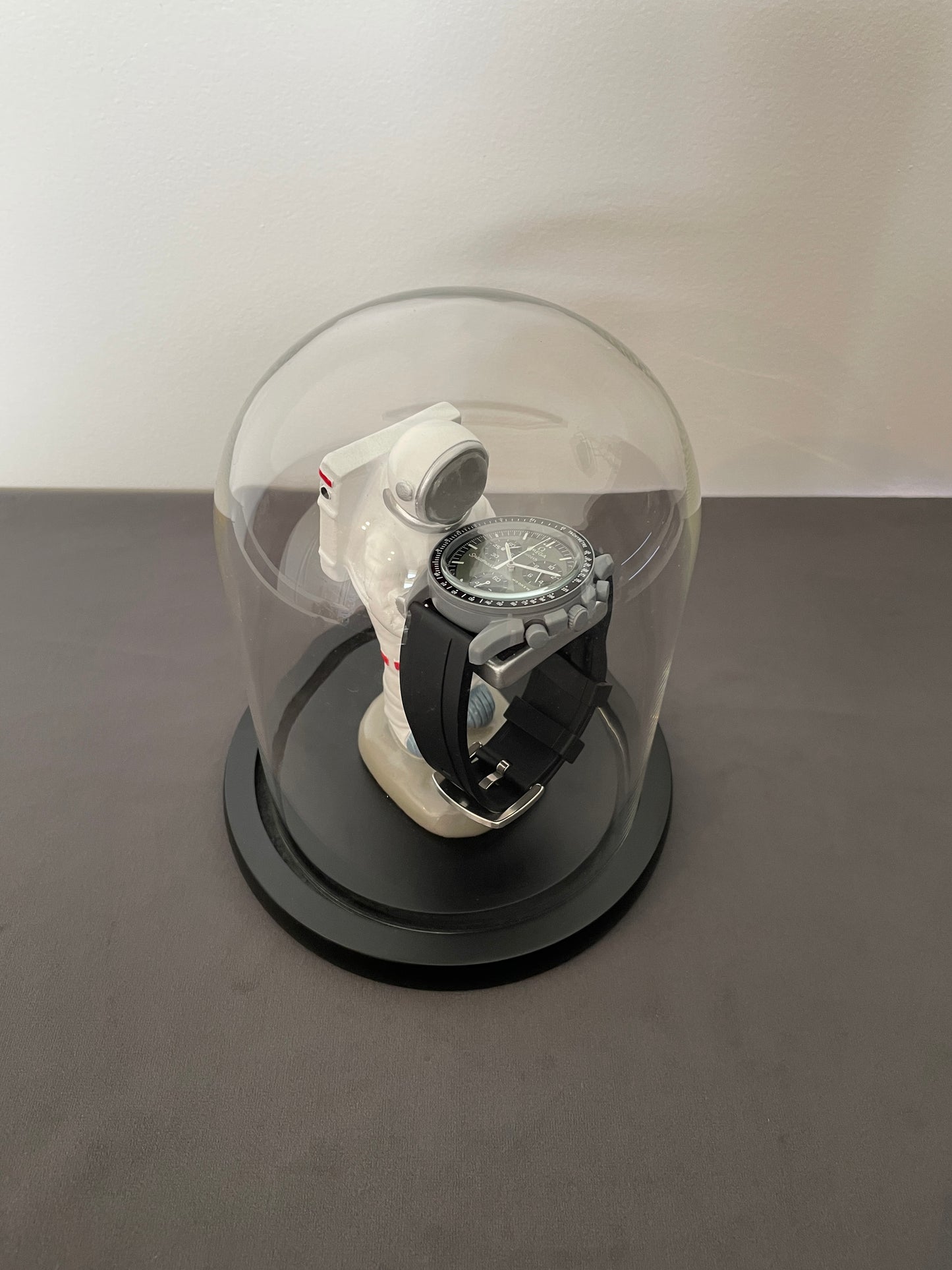 Astronaut Resin Watch Stand